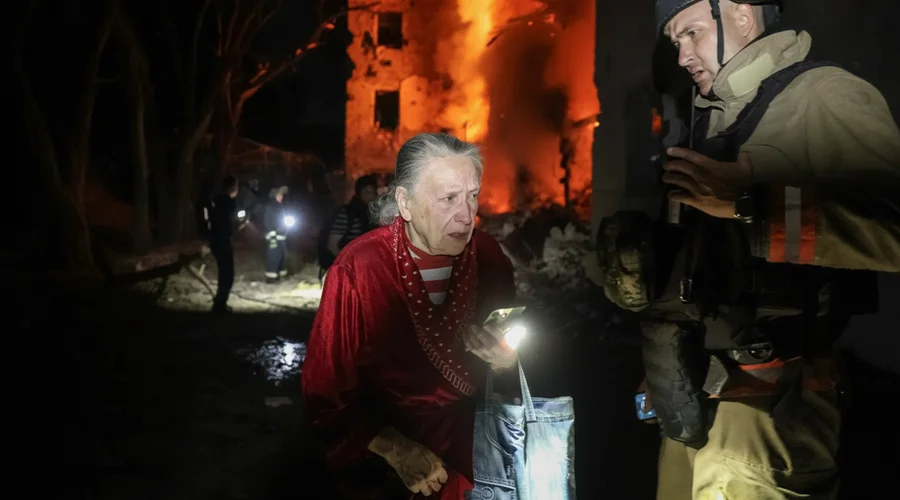 Escalating Conflict: Ukraine Targets Russian Oil Refinery as Fatalities Mount in Dnipropetrovsk and Zaporizhzhia