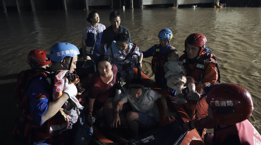 Landslide in Gansu Province Buries 16 Amidst Widespread Chinese Storms