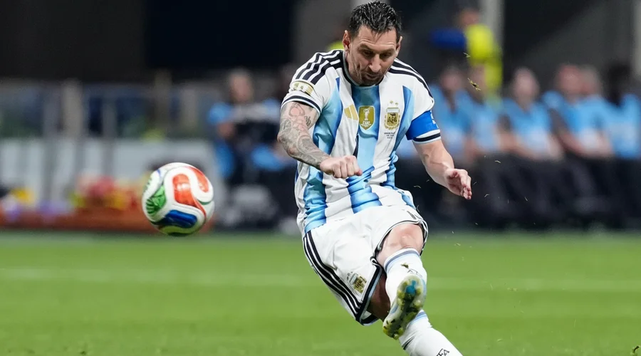 Messi Takes Lead in World Cup Golden Boot Race Ahead of Quarterfinals